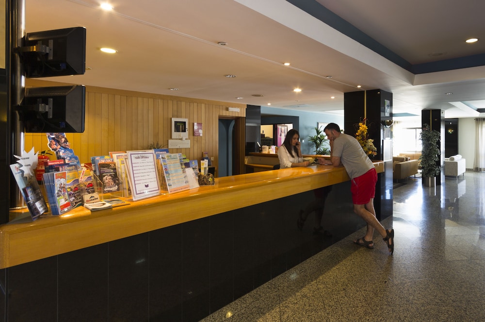 Paladim & Alagoamar Hotels — Hotel building in Albufeira, Faro