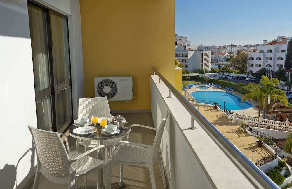 Paladim & Alagoamar Hotels — Hotel rooms in Albufeira, Faro
