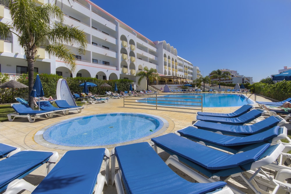Paladim & Alagoamar Hotels — Swimming pool in Albufeira, Faro