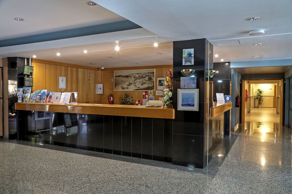 Paladim & Alagoamar Hotels — Hotel building in Albufeira, Faro