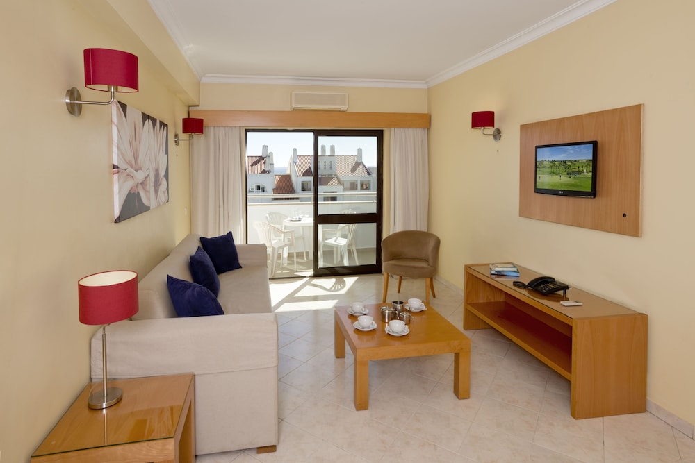 Paladim & Alagoamar Hotels — Hotel rooms in Albufeira, Faro
