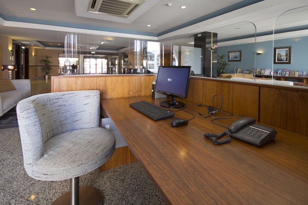 Paladim & Alagoamar Hotels — Hotel building in Albufeira, Faro