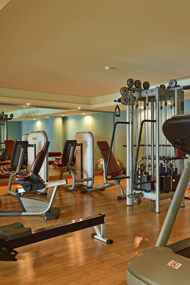Pestana Promenade Ocean Resort Hotel — Sports & recreation in Funchal, Madeira