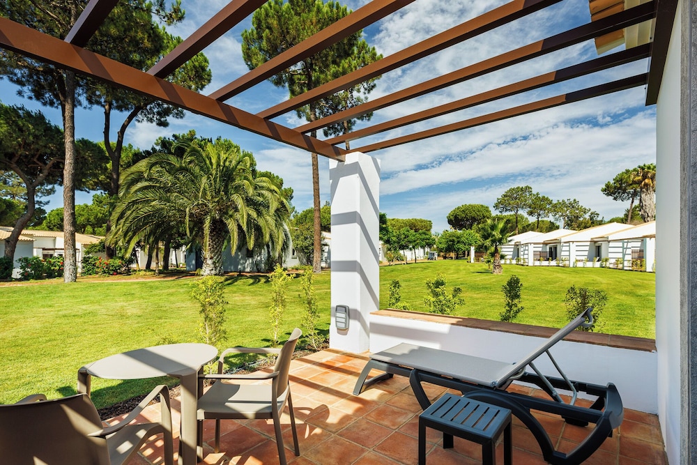 Pestana Vila Sol Golf - Vilamoura — Hotel building in Vilamoura, Faro
