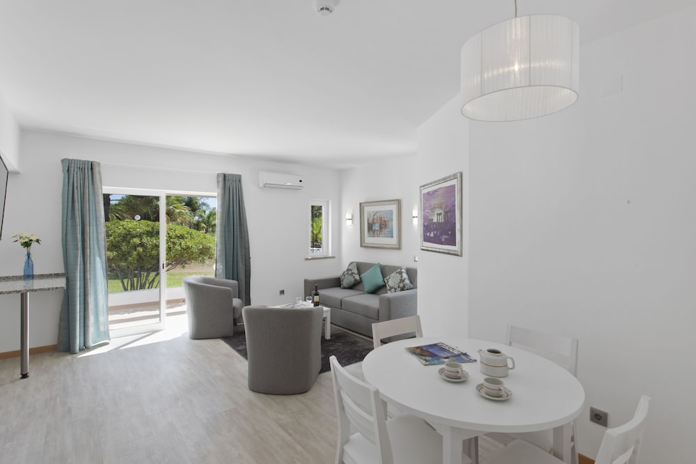 Prado Villas — Hotel rooms in Vilamoura, Faro