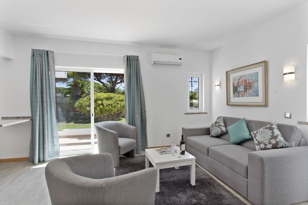Prado Villas — Hotel rooms in Vilamoura, Faro