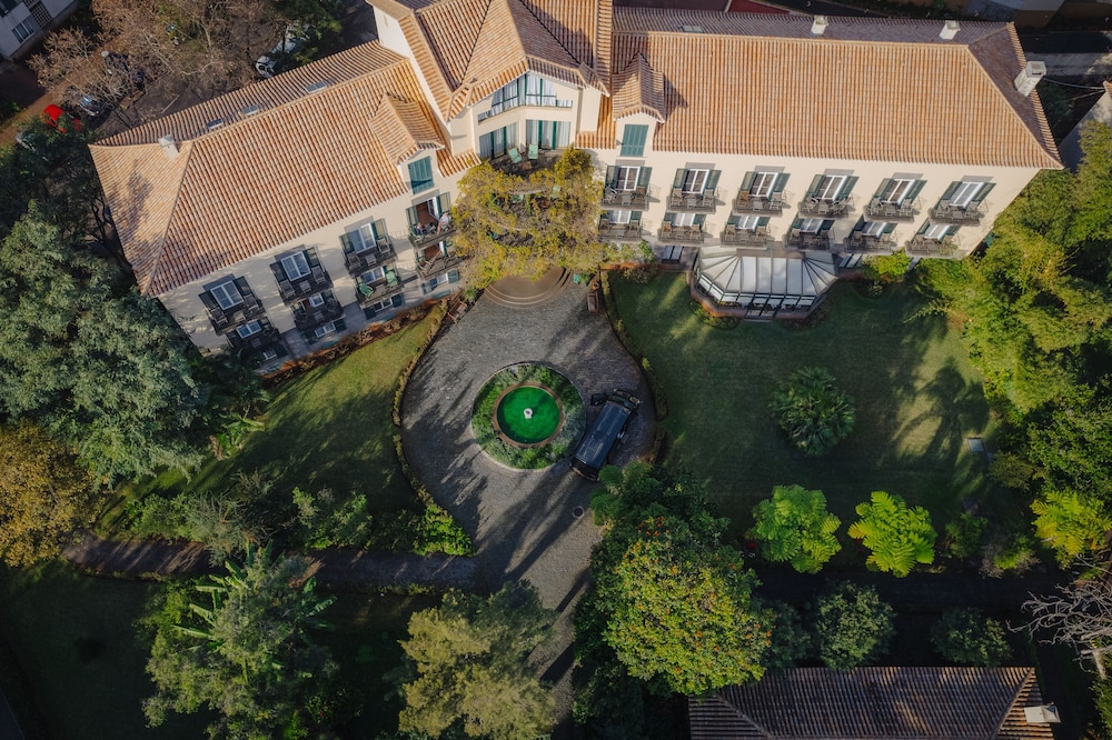 Quinta da Bela Vista - Madeira — Hotel building in Funchal, Madeira