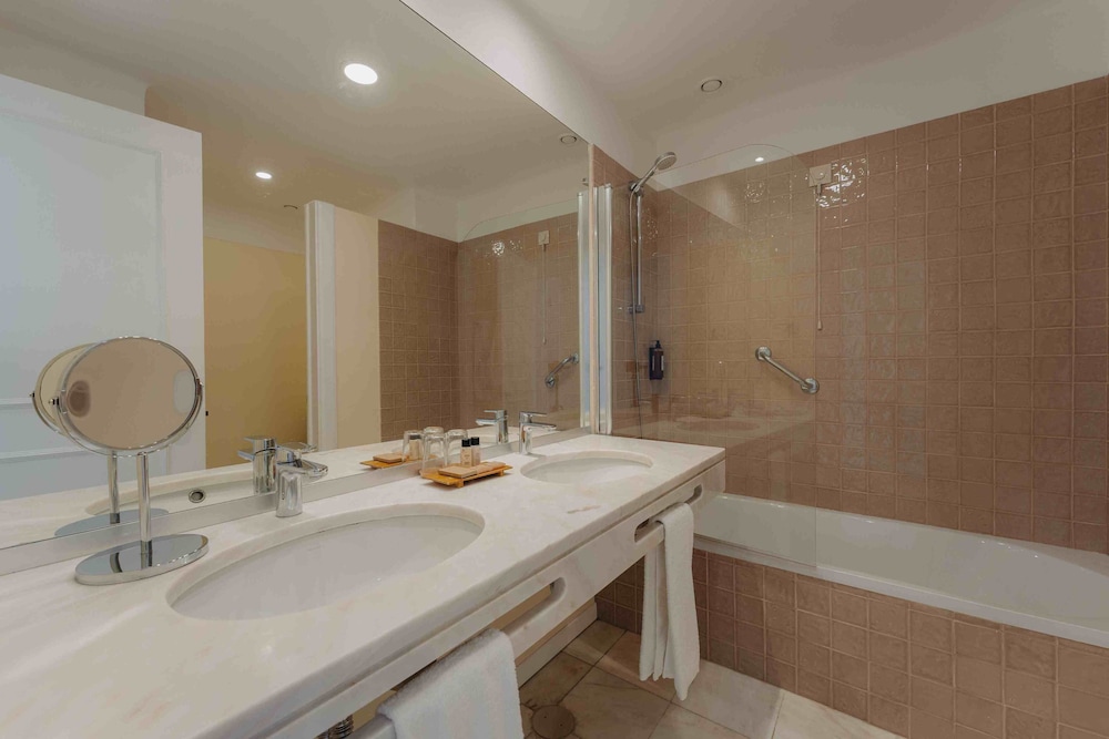 Quinta da Bela Vista - Madeira — Hotel rooms in Funchal, Madeira