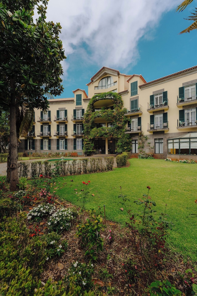 Quinta da Bela Vista - Madeira — Hotel building in Funchal, Madeira