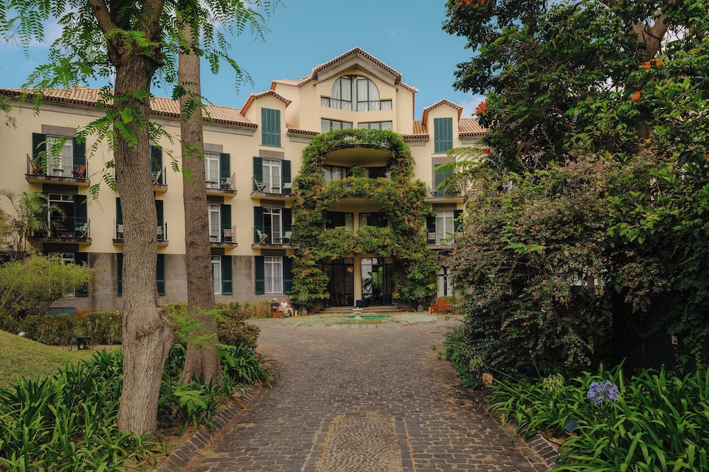 Quinta da Bela Vista - Madeira — Hotel building in Funchal, Madeira