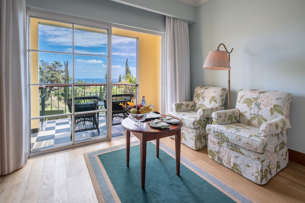 Quinta Jardins do Lago — Hotel rooms in Funchal, Madeira