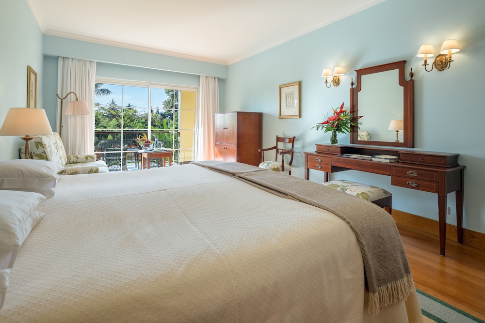 Quinta Jardins do Lago — Hotel rooms in Funchal, Madeira