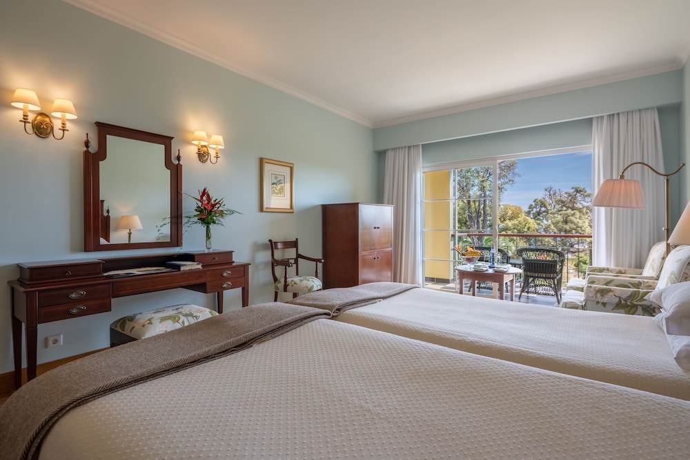 Quinta Jardins do Lago — Hotel rooms in Funchal, Madeira