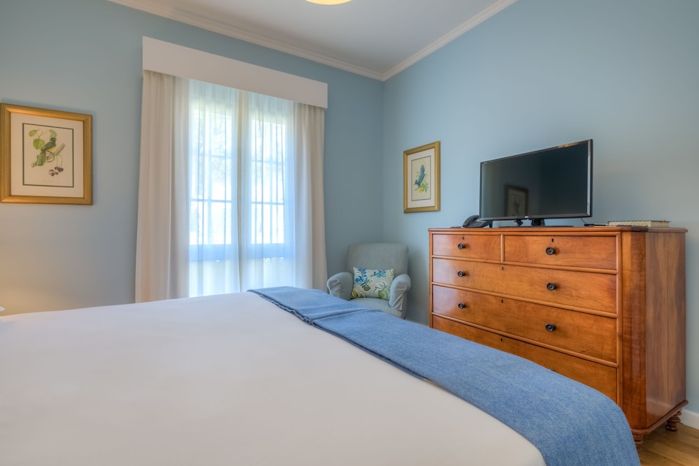Quinta Jardins do Lago — Hotel rooms in Funchal, Madeira