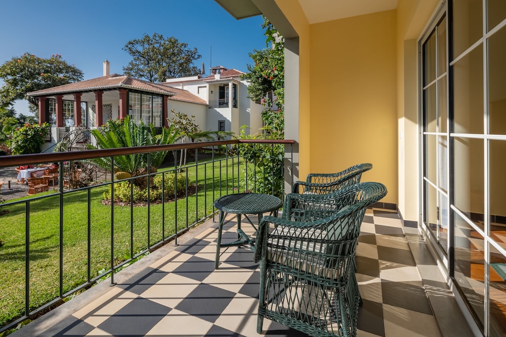 Quinta Jardins do Lago — Hotel building in Funchal, Madeira