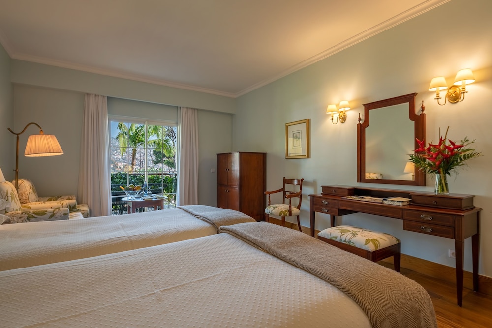 Quinta Jardins do Lago — Hotel rooms in Funchal, Madeira