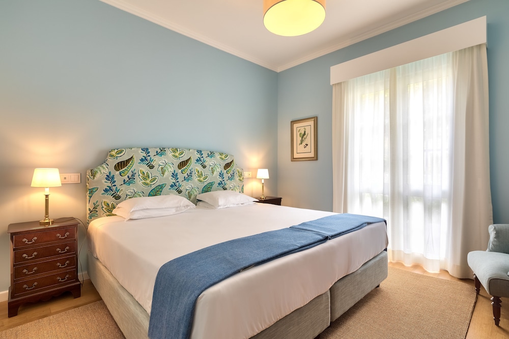 Quinta Jardins do Lago — Hotel rooms in Funchal, Madeira