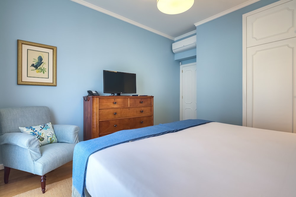 Quinta Jardins do Lago — Hotel rooms in Funchal, Madeira