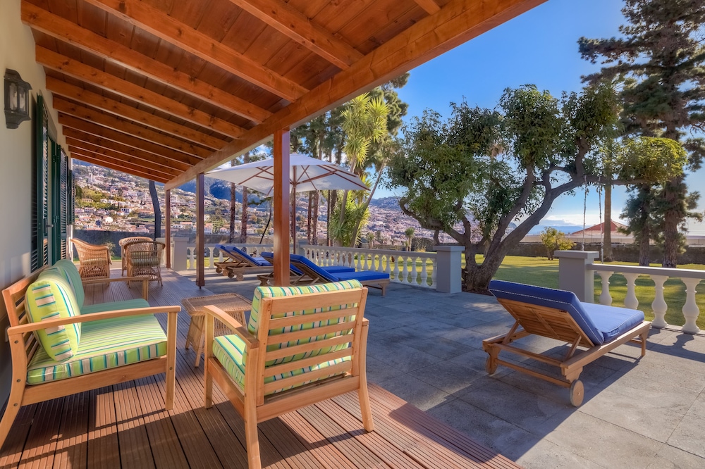 Quinta Jardins do Lago — Attractions in the area in Funchal, Madeira