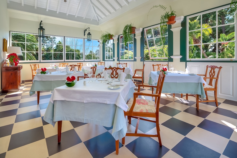Quinta Jardins do Lago — Restaurant & bars in Funchal, Madeira
