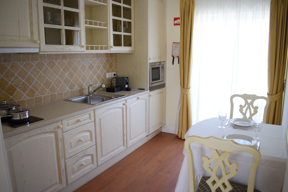 Vila Alba Resort — Hotel rooms in Carvoeiro, Faro