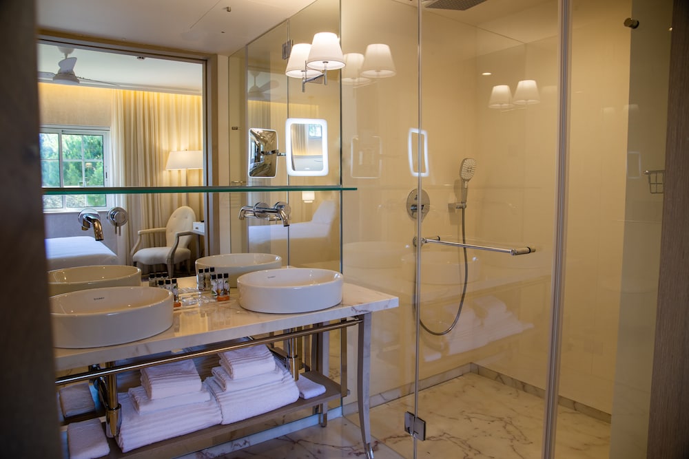 Vila Alba Resort — Hotel rooms in Carvoeiro, Faro