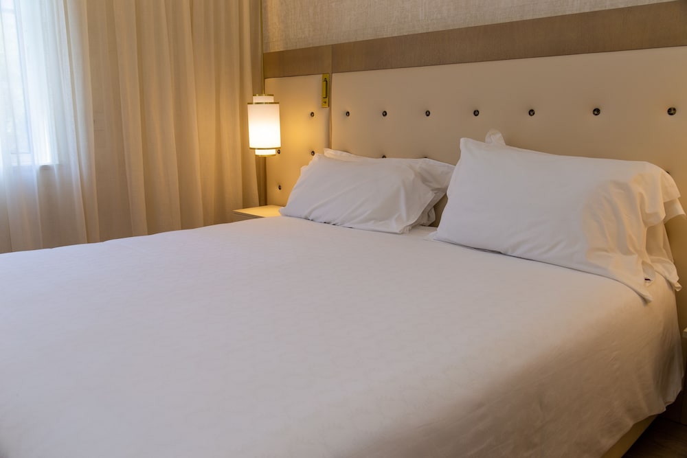 Vila Alba Resort — Hotel rooms in Carvoeiro, Faro