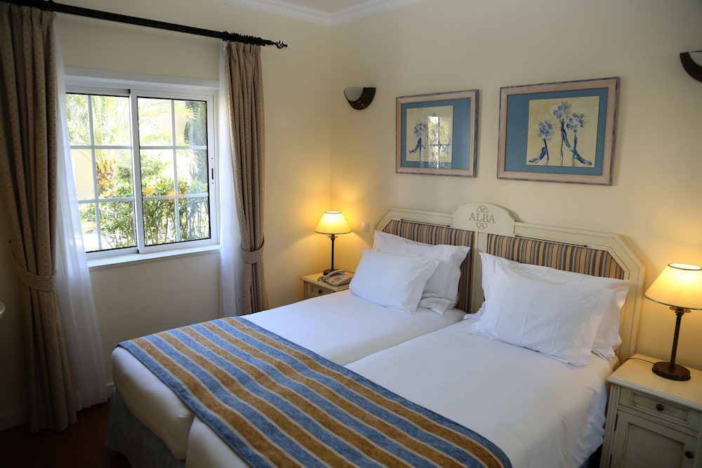 Vila Alba Resort — Hotel rooms in Carvoeiro, Faro