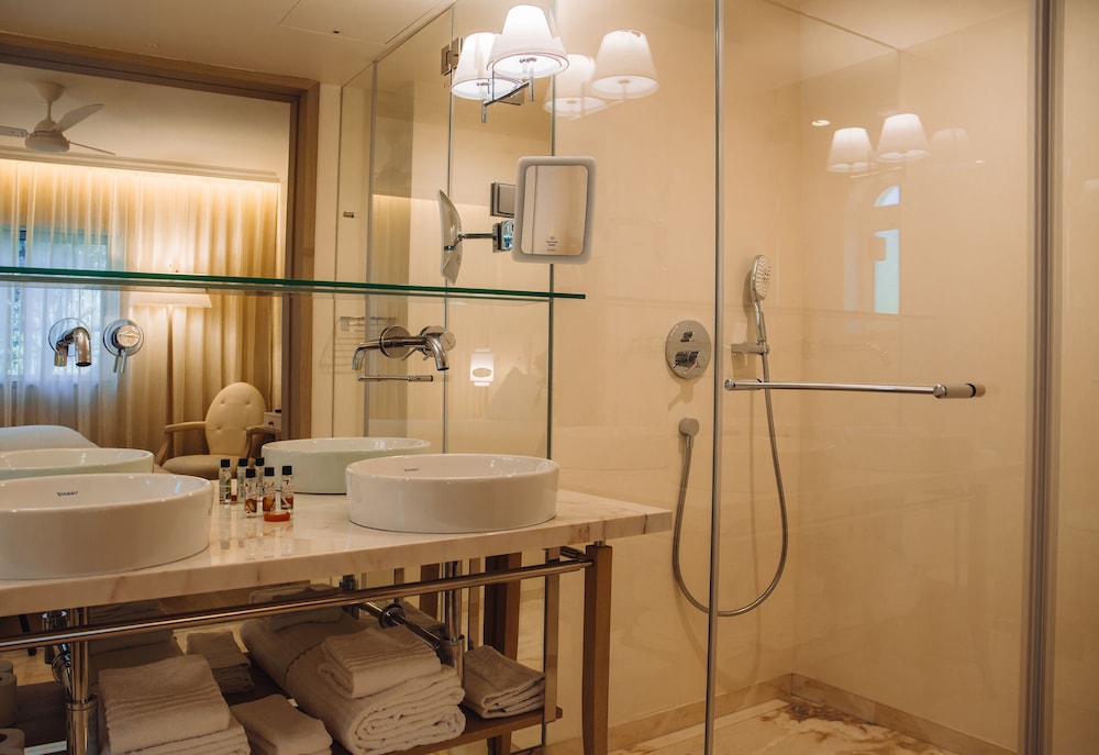 Vila Alba Resort — Hotel rooms in Carvoeiro, Faro