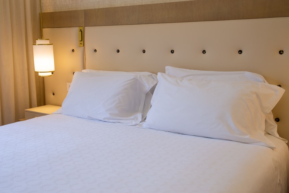 Vila Alba Resort — Hotel rooms in Carvoeiro, Faro