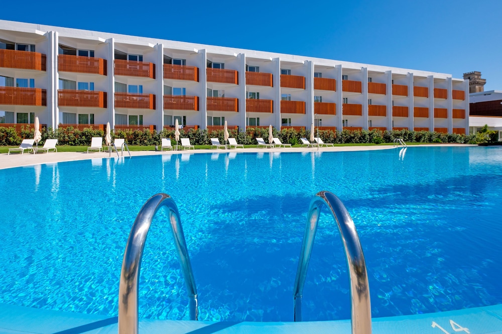 Malibu Foz Hotel - La Maison Younan