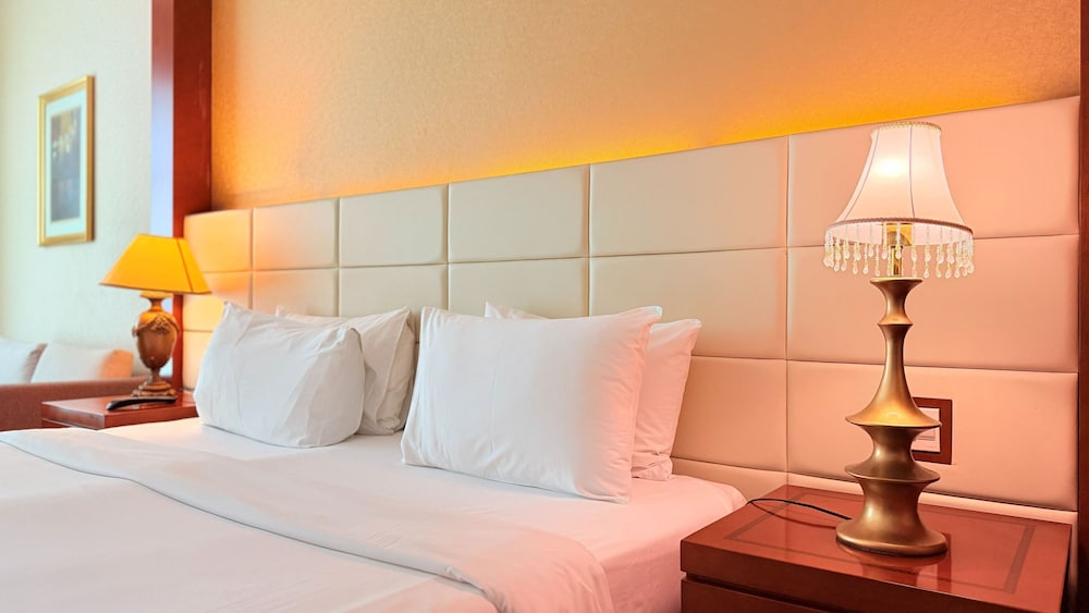 Sunday Hotel Al Barsha Dubai Mall of the Emirates — Hotel rooms in Dubai