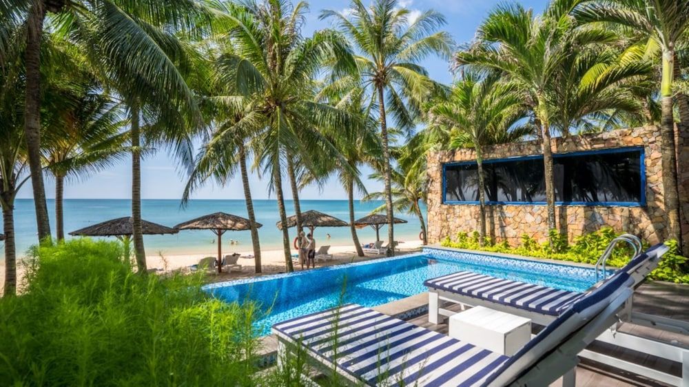 Phu Quoc (6 dni) w L'Azure Resort and Spa z VIE