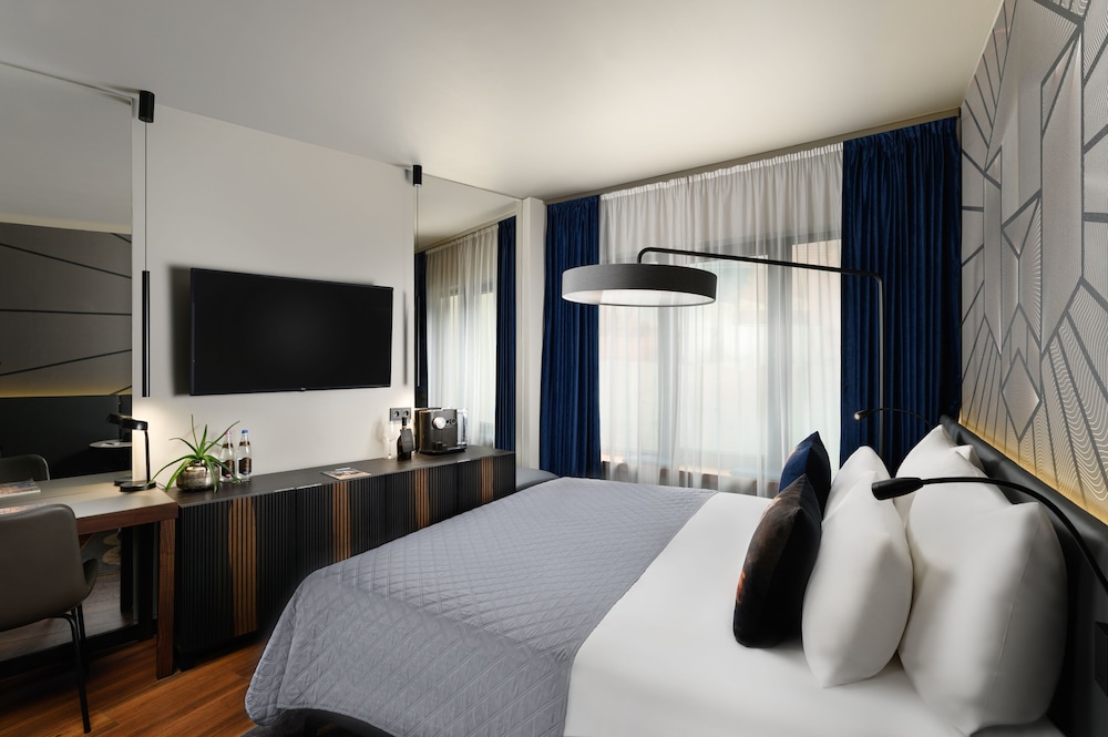 Hotel Clark Budapest - Adults Only — Rooms in Budapest, Budapest