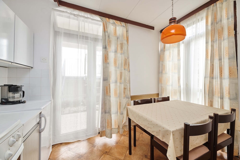 Apartments Astra — Hotel rooms in Poreč, Istria