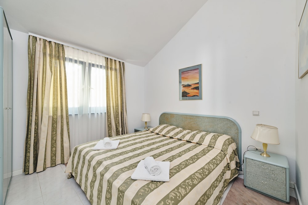 Apartments Astra — Hotel rooms in Poreč, Istria