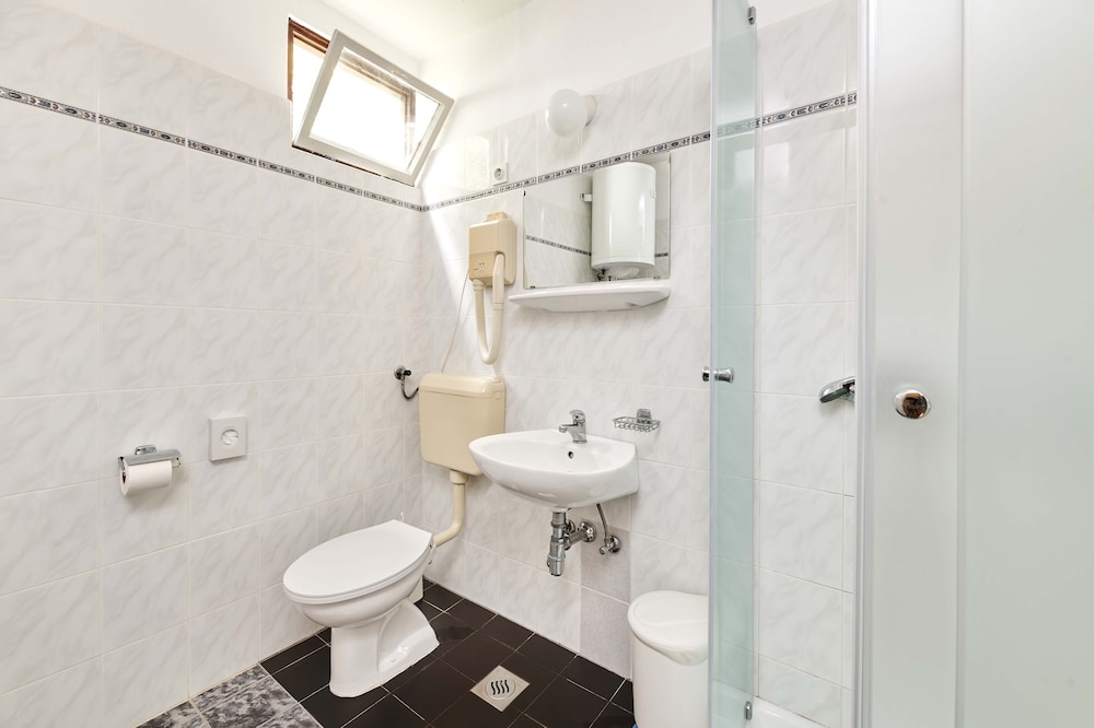 Apartments Astra — Hotel rooms in Poreč, Istria