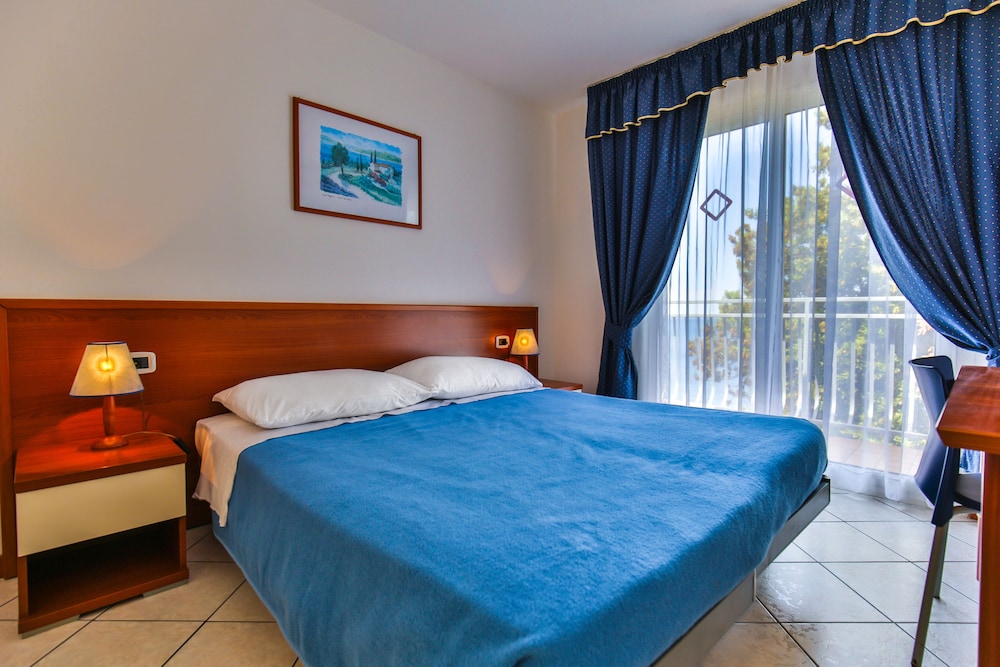 Horizont Resort — Hotel rooms in Pula, Istria