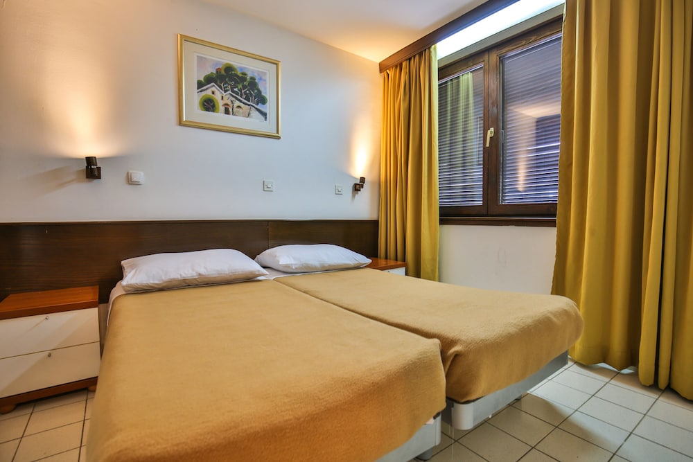 Horizont Resort — Hotel rooms in Pula, Istria