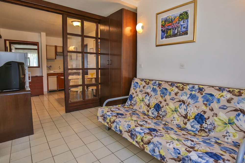 Horizont Resort — Hotel rooms in Pula, Istria