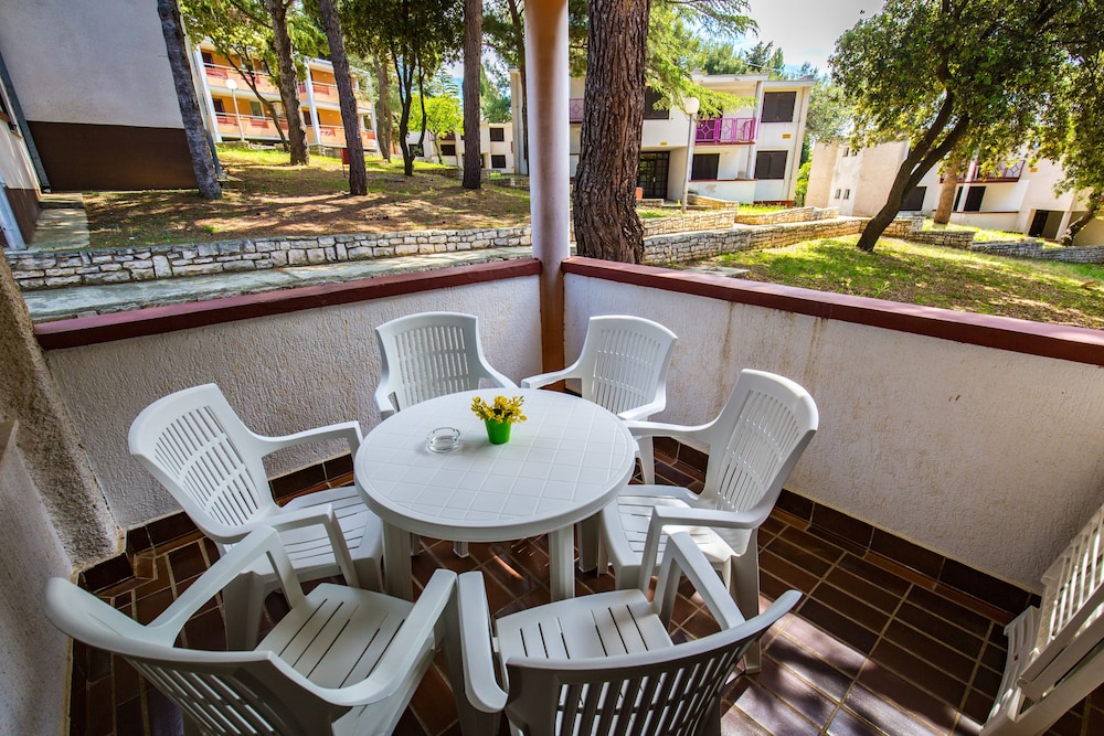 Horizont Resort — Hotel building in Pula, Istria