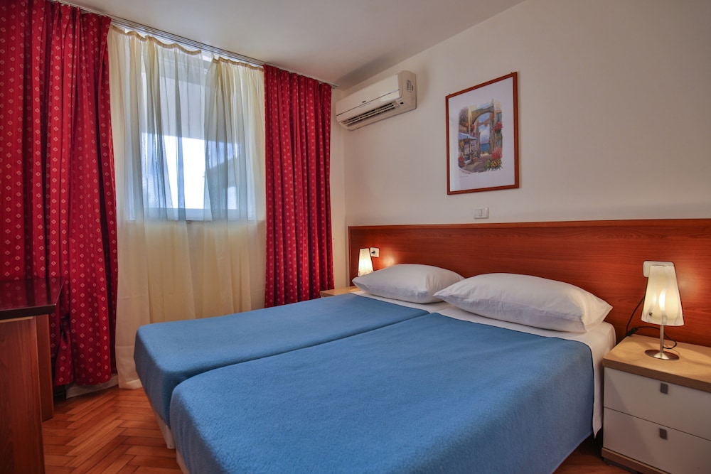 Horizont Resort — Hotel rooms in Pula, Istria