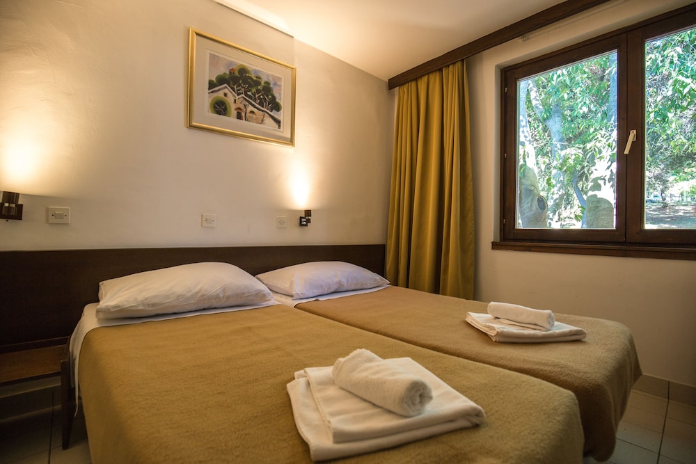 Horizont Resort — Hotel rooms in Pula, Istria