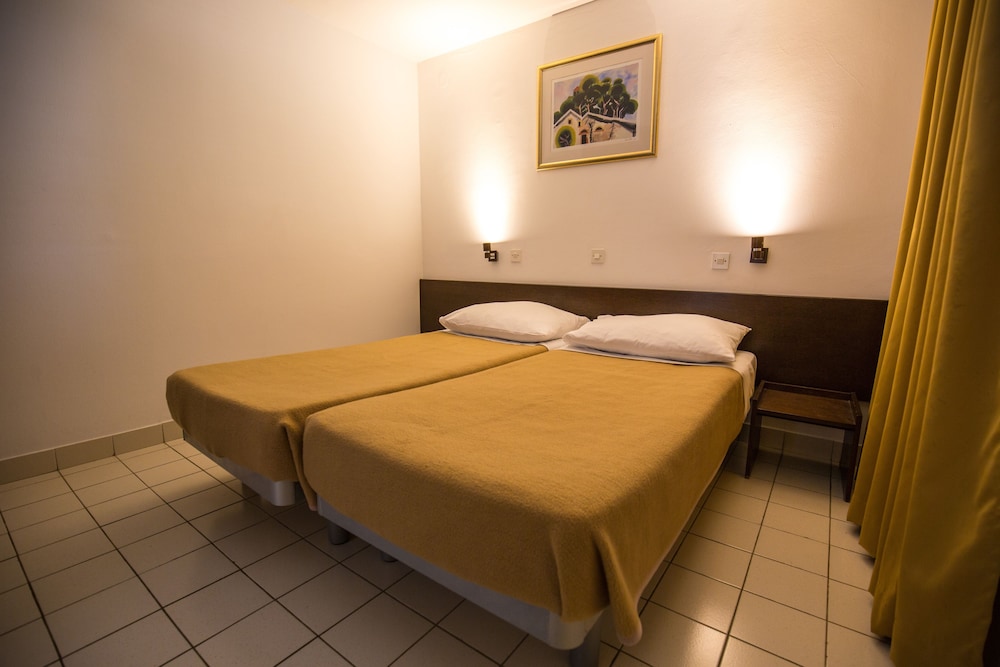 Horizont Resort — Hotel rooms in Pula, Istria