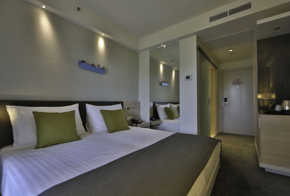 Park Plaza Belvedere Medulin — Hotel rooms in Medulin, Istria