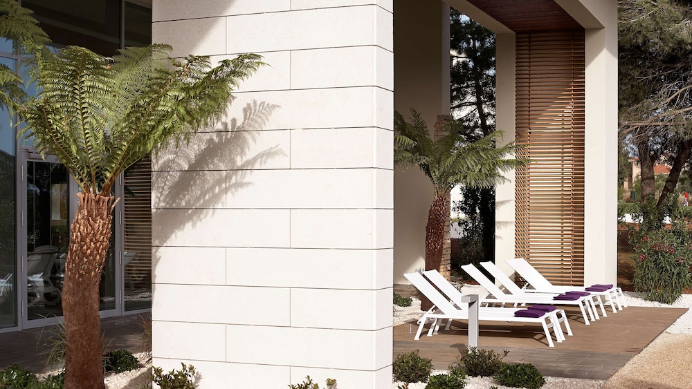 Park Plaza Belvedere Medulin — Hotel building in Medulin, Istria