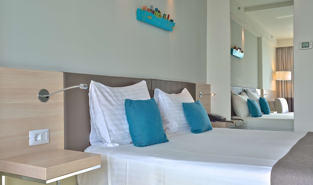 Park Plaza Belvedere Medulin — Hotel rooms in Medulin, Istria