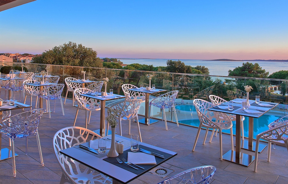 Park Plaza Belvedere Medulin — Restaurant & bars in Medulin, Istria