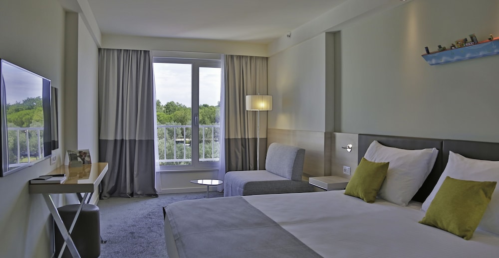 Park Plaza Belvedere Medulin — Hotel rooms in Medulin, Istria