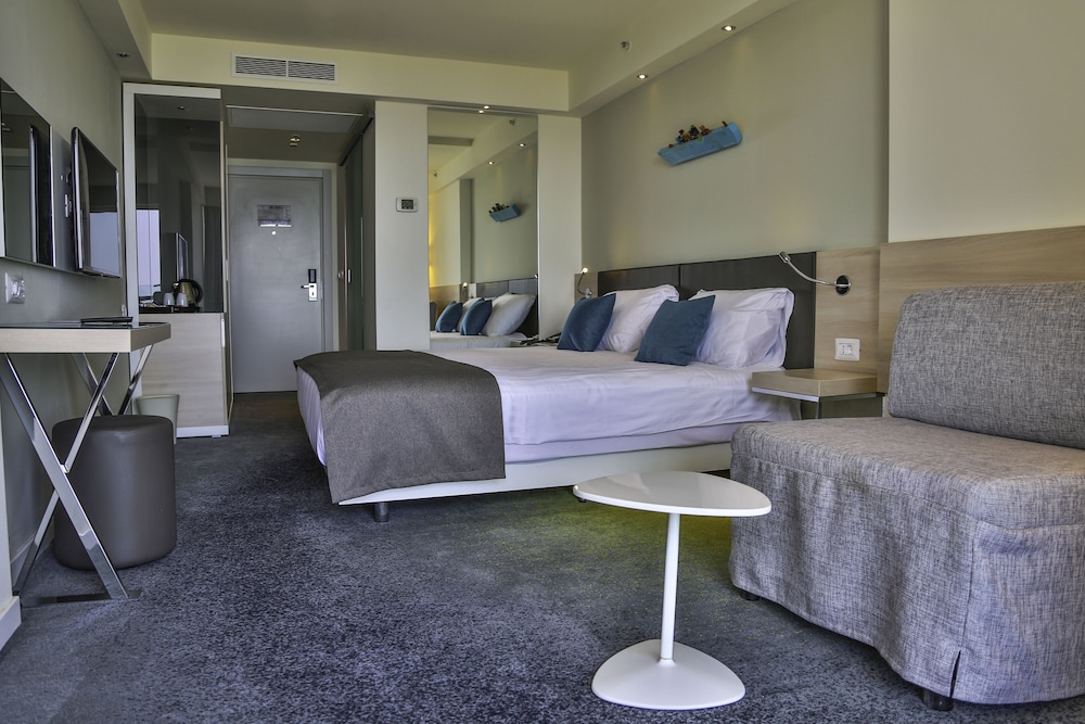 Park Plaza Belvedere Medulin — Hotel rooms in Medulin, Istria